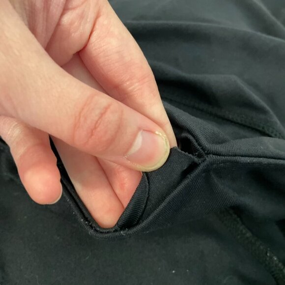 OLD TAG LULULEMON ATHLETICA Solid Black Wide Waistband Media Pocket Leggings 6 - Picture 13 of 16